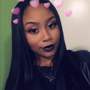 Meet your Posher, Khaila